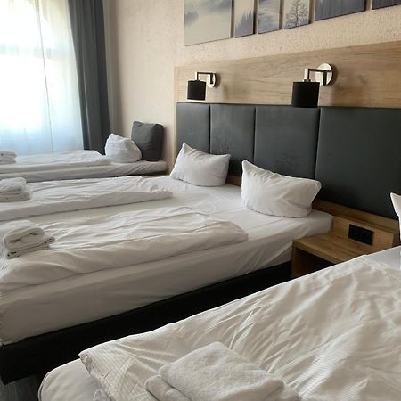 Hotel Bee Fang Hamburg Bagian luar foto