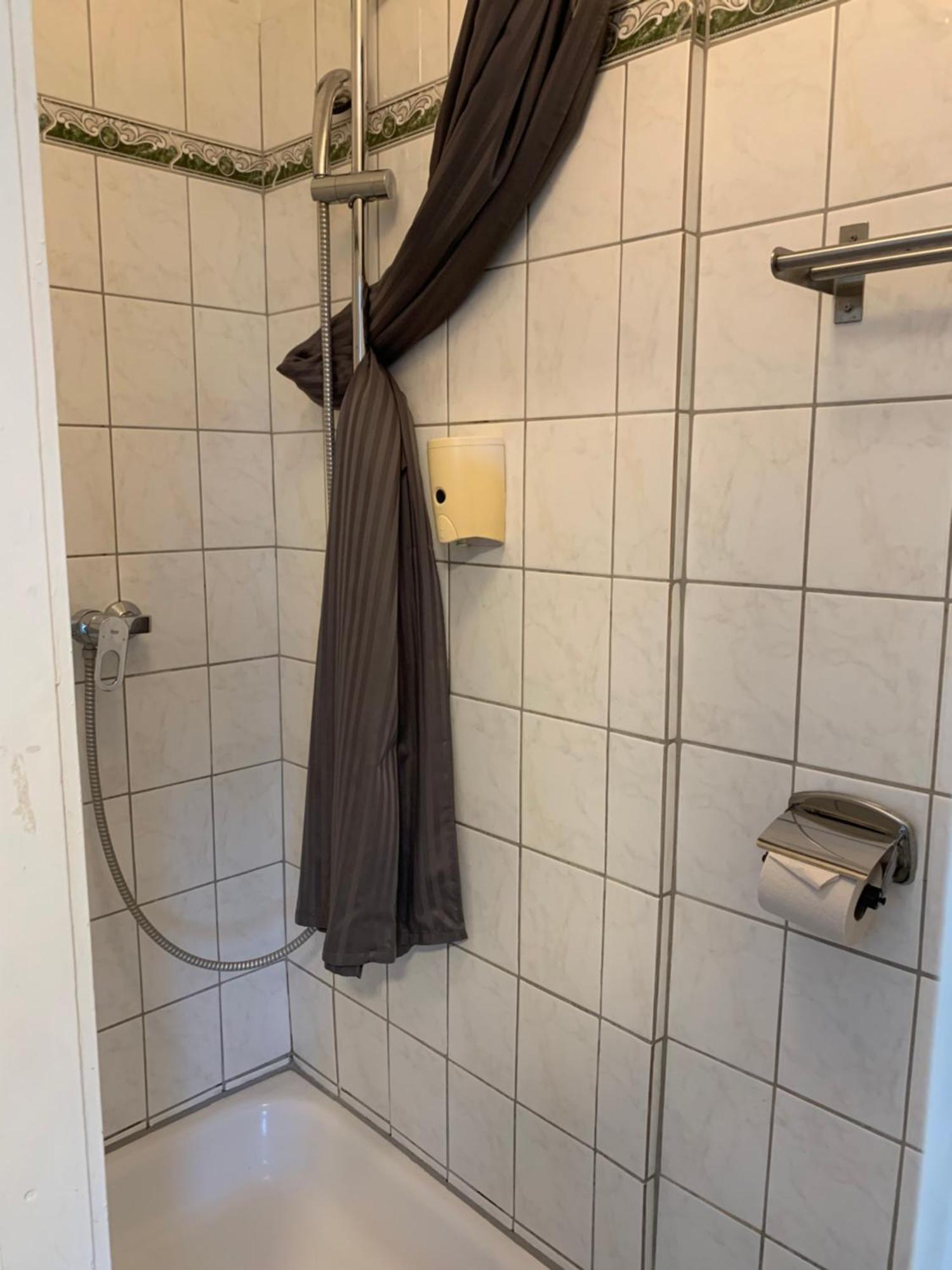 Hotel Bee Fang Hamburg Bagian luar foto